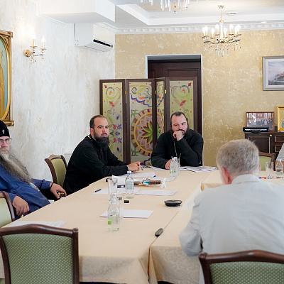 Глава Нижегородской митрополии провел совещание по вопросам развития и благоустройства Дивеевского монастыря
