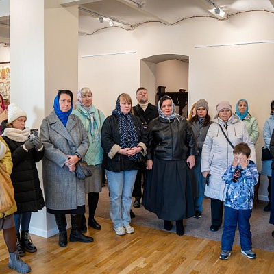 В Городецком Феодоровском мужском монастыре прошло открытие фотовыставки, посвященной 200-летию Кафедрального собора г. Городца