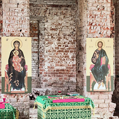 В день памяти прп. Макария Желтоводского в селе Хмелевицы Шахунского округа была совершена Божественная Литургия