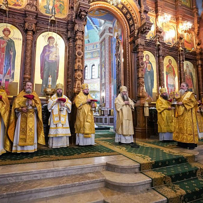Епископ Городецкий и Ветлужский Парамон сослужил Главе Нижегородской митрополии на встрече ковчега с частицей Ризы Божией Матери в Александро-Невском кафедральном соборе 