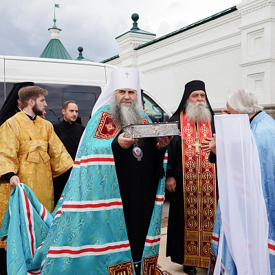 В Серафимо-Дивеевском женском монастыре состоялась торжественная встреча ковчега с десницей святителя Спиридона Тримифунтского с острова Корфу