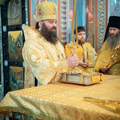 Епископ Городецкий и Ветлужский Парамон совершил Божественную литургию в Городецком Феодоровском мужском монастыре