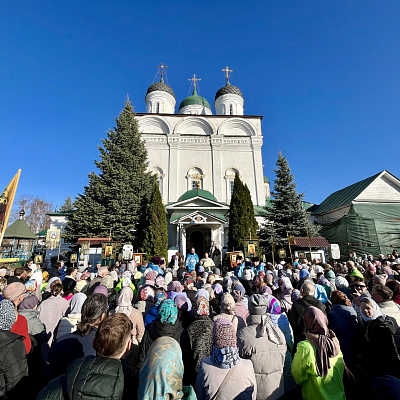 В Балахне прошел общегородской крестный ход с Печерской иконой Божией Матери