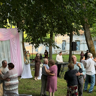 В живописном парке музея «Усадьба Беляева» Воскресенского благочиния отметили День семьи, любви и верности