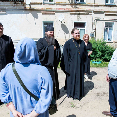 Епископ Иосия посетил восстанавливающуюся часовню в честь Георгия Победоносца и Починковский конный завод