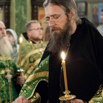 Накануне праздника перенесения мощей святого князя Александра Невского епископ Городецкий и Ветлужский Августин совершил Всенощное бдение в Городецком Феодоровском мужском монастыре