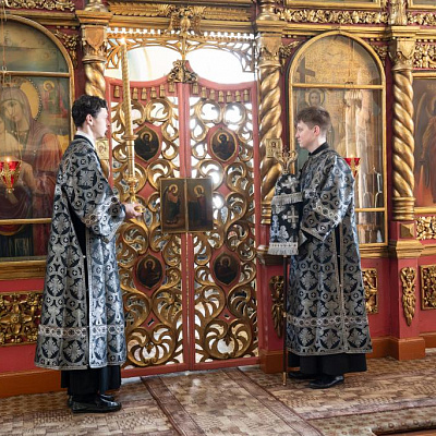 В пятницу первой седмицы Великого поста епископ Городецкий и Ветлужский Парамон совершил Литургию Преждеосвященных Даров в храме великомученицы Екатерины г. Ветлуга