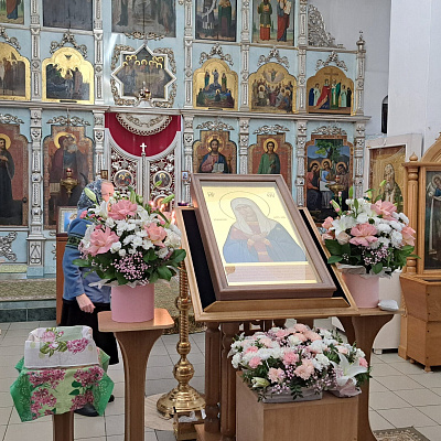 В рабочем поселке Шаранга состоялась торжественная встреча ковчега с частицей Ризы Пресвятой Богородицы