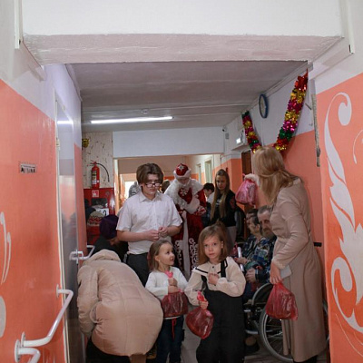 Поздравление с Рождеством Христовым в социальных учреждениях Воскресенского муниципального округа