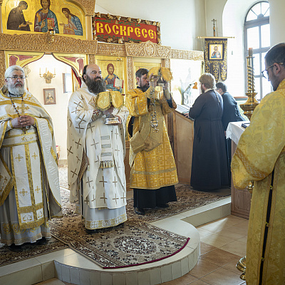 Епископ Городецкий и Ветлужский Парамон совершил Божественную литургию в храме  святого праведного Иоанна Кронштадтского п.Сухобезводное