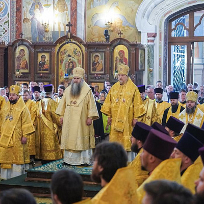 Епископ Городецкий и Ветлужский Парамон сослужил Главе Нижегородской митрополии на встрече ковчега с частицей Ризы Божией Матери в Александро-Невском кафедральном соборе 