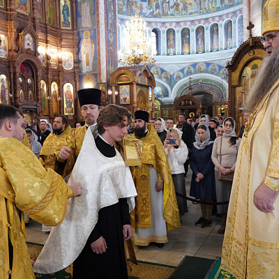 Управляющий Нижегородской епархией совершил Божественную литургию в Александро-Невском кафедральном соборе Нижнего Новгорода