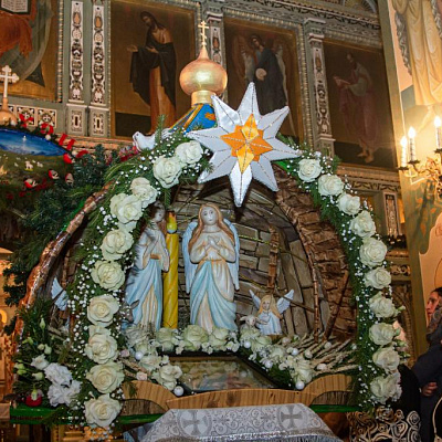 В ночь с 6 на 7 января, в праздник Рождества Господа Бога и Спаса нашего Иисуса Христа, епископ Городецкий и Ветлужский Августин совершил череду рождественских богослужений 