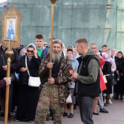 В Арзамасе прошел крестный ход с копией чудотворной иконы Божией Матери «Избавление от бед страждущих»