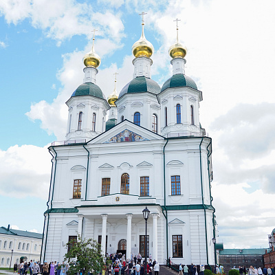 В Свято-Успенском мужском монастыре — Саровской пустыни отметили престольный праздник