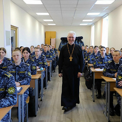 Участники образовательного семинара для тюремных священнослужителей встретились с курсантами Университета ФСИН России
