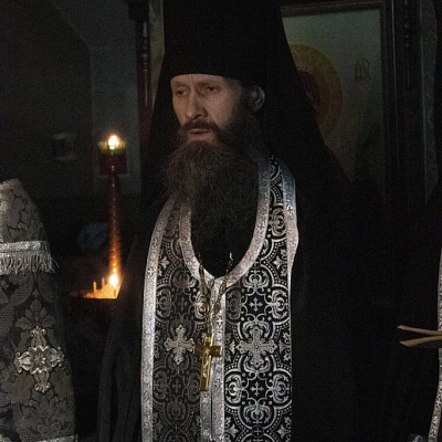 В третий день Великого поста, епископ Городецкий и Ветлужский Августин совершил Великое повечерие с чтением канона Андрея Критского в Городецком Феодоровском мужском монастыре