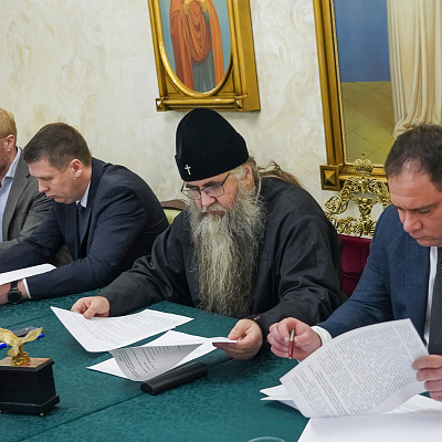 Митрополит Георгий провел совещание по вопросам восстановления храмов в селах Бортсурманы и Курмыш