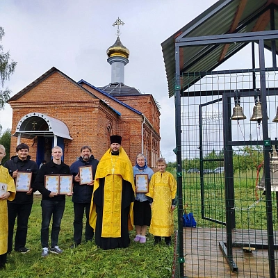 В селе Кажлейка Дальнеконстантиновского округа освящены новые колокола для восстанавливающегося Казанского храма
