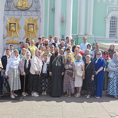 Группа паломников из Молитовского благочиния побывала в Дивеевском монастыре