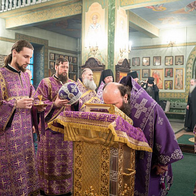 В канун 2-й Недели Великого поста епископ Городецкий и Ветлужский Парамон совершил Всенощное бдение в Городецком Феодоровском мужском монастыре