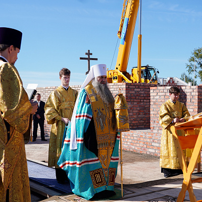 Глава Нижегородской митрополии совершил молебен на месте возведения Святых врат Серафимо-Дивеевского монастыря