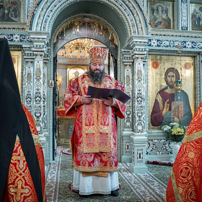 В день Усекновения главы Иоанна Предтечи епископ Городецкий и Ветлужский Парамон совершил Божественную литургию в Городецком Феодоровском мужском монастыре