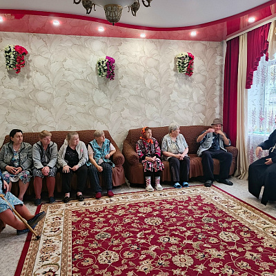 Священник Воскресенского благочиния посетил Краснобаковский дом-интернат для престарелых и инвалидов