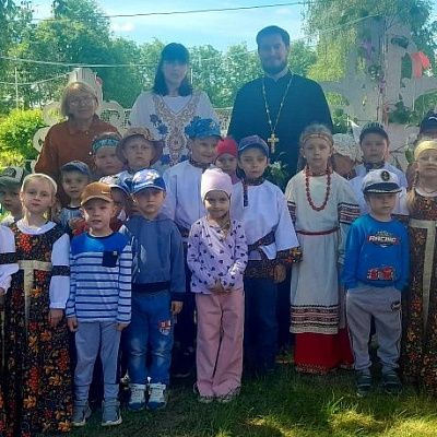 Помощник благочинного Богородского округа провел духовную беседу в Алешковском детском саду