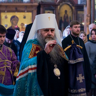 Глава Нижегородской митрополии совершил Божественную литургию в Александро-Невском кафедральном соборе Нижнего Новгорода