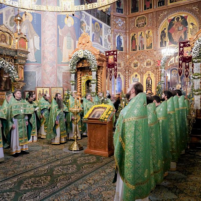 Епископ Городецкий и Ветлужский Парамон принял участие в торжественных богослужениях в Свято-Троицком Серафимо-Дивеевском женском монастыре