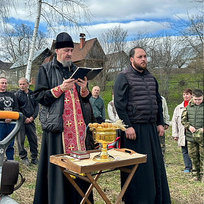 В Городецком благочинии был совершен чин закладки часовни
