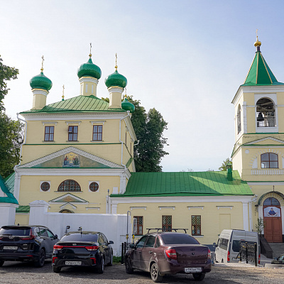 В день Святого Духа в Троицком храме Нижегородского благочиния совершено архиерейское богослужение