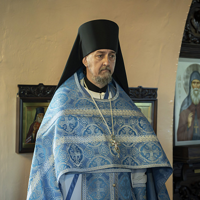 Епископ Парамон совершил Божественную литургию во Владимирском храме села Николо-Погост