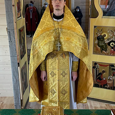 В праздник святителя Николая Чудотворца, в храме в честь преподобных Макария Унженского, Варнавы Ветлужского и Тихона Луховского посёлка Лапшанга Варнавинского благочиния, состоялась Божественная литургия 