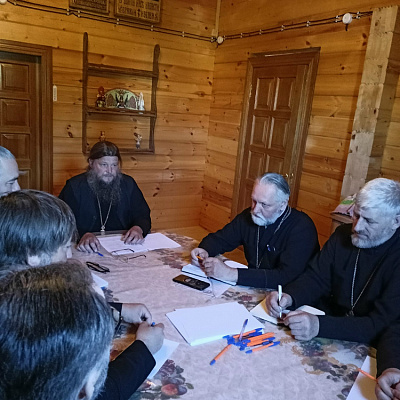 В храме святителя Николая Чудотворца Городецкого благочиния состоялось совещание Отдела по взиамодейстивию с вооруженными силами