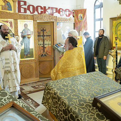 Епископ Городецкий и Ветлужский Парамон совершил Божественную литургию в храме преподобного Серафима Саровского п. Сухобезводное