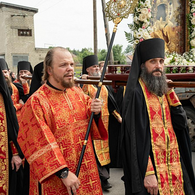 В Городец впервые за более чем семь с половиной веков прибыла чудотворная икона Божией Матери «Феодоровская» 