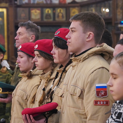 В день храмового праздника российских пограничников в кафедральном соборе Нижнего Новгорода совершен молебен перед иконой «Введение во храм Пресвятой Богородицы»