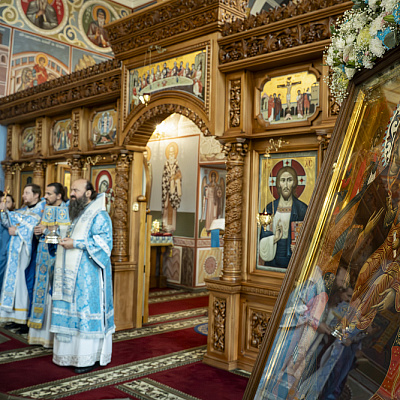 Епископ Городецкий и Ветлужский Парамон совершил Божественную литургию в Городецком Феодоровском мужском монастыре
