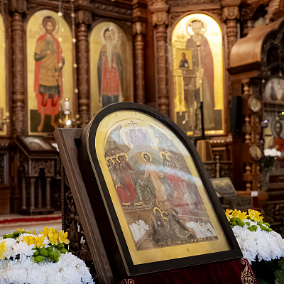 Митрополит Георгий совершил благодарственный молебен в Александро-Невском кафедральном соборе