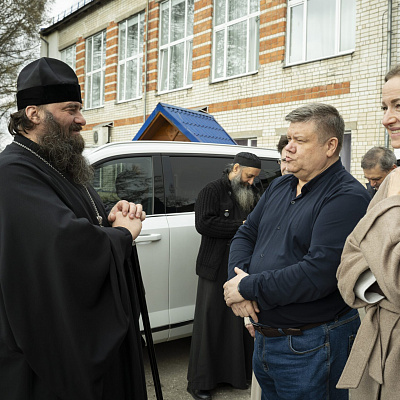 Епископ Парамон поздравил с Пасхой Христовой сотрудников и пациентов психоневрологического интерната