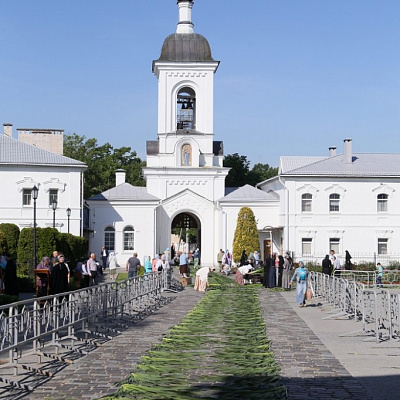 Управляющий Нижегородской епархией сослужил Патриаршему экзарху всея Беларуси на Божественной литургии в Спасо-Евфросиниевском монастыре Полоцка