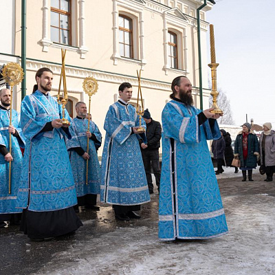 В Городце встретили икону Пресвятой Богородицы «Всецарица», написанную на Афоне