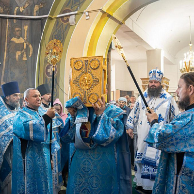 В престольный праздник Городецкого кафедрального собора Покрова Пресвятой Богородицы епископ Городецкий и Ветлужский Парамон совершил Божественную литургию