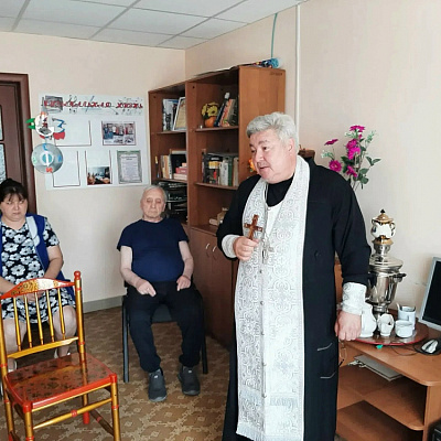 Клирик храма в честь иконы Божией Матери «Знамение» поселка Керженец посетил Семеновский дом милосердия