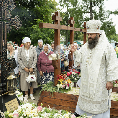 В праздник Рождества Иоанна Предтечи епископ Городецкий и Ветлужский Парамон совершил Божественную литургию в Архиерейском подворье Собора Святой Живоначальной Троицы с. Белбаж
