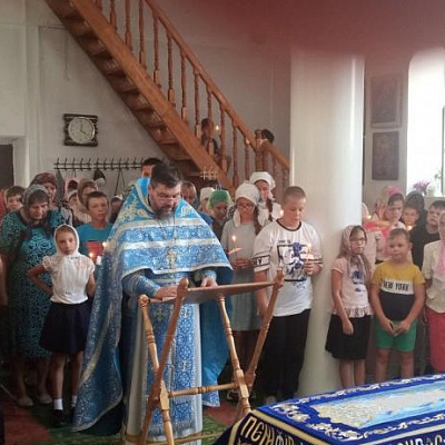 В храмах Ковернинского района после Божественной Литургии священники отслужили молебны на начало учебного года