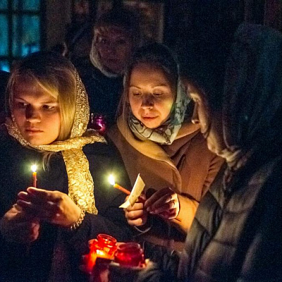 В праздник Светлого Христова Воскресения епископ Августин возглавил торжественное богослужение в кафедральном соборе иконы Божией Матери Феодоровская
