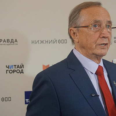 На Международном культурном форуме «Золотой Витязь» в Нижнем Новгороде прошла творческая встреча с народным артистом России Николаем Бурляевым